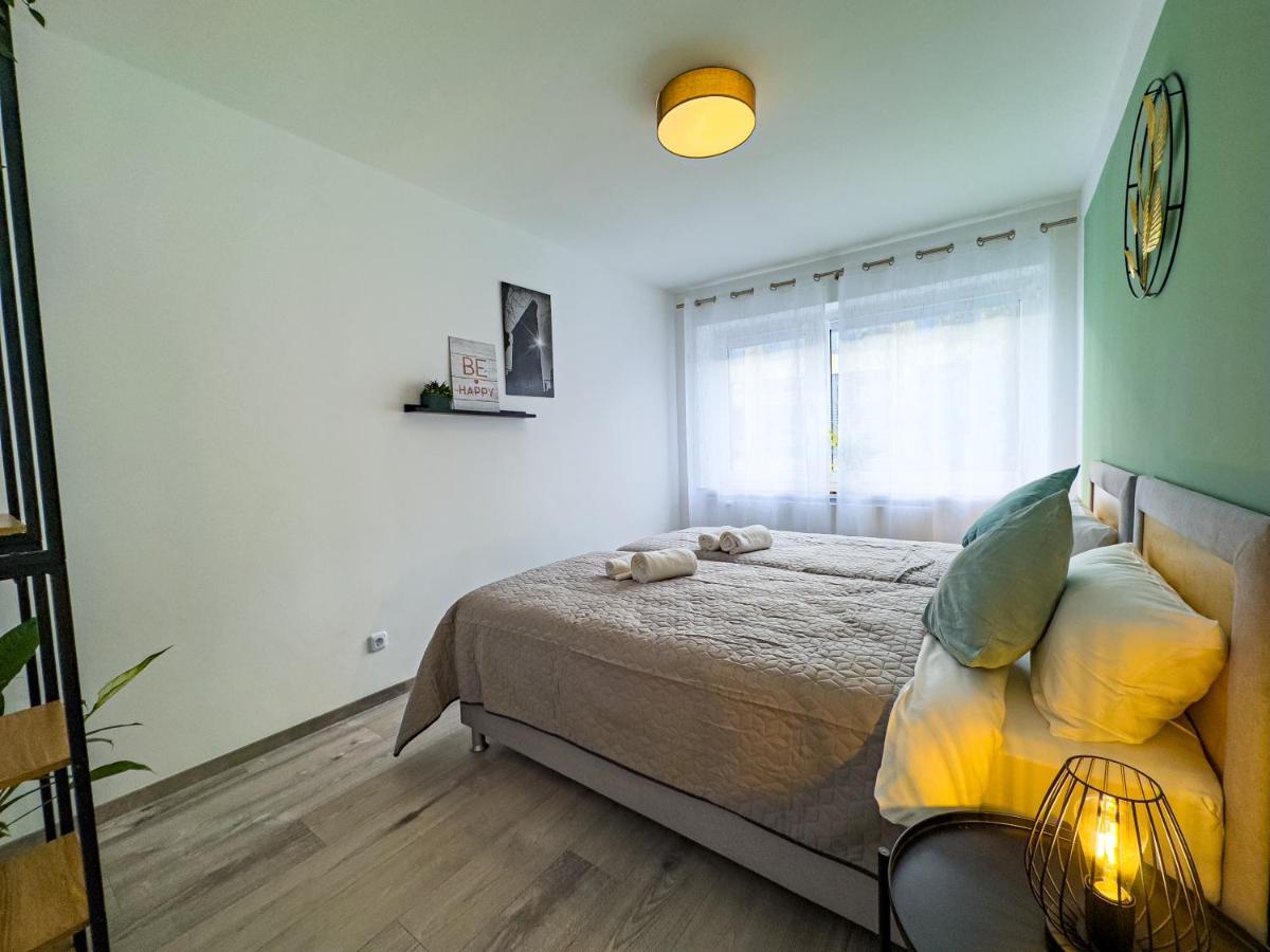 Immostay #6 - Ferienhaus 4 Zimmer Fuer 8 Personen, Wifi & Zentrum Bremen Bagian luar foto